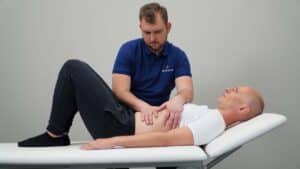 Bóle w obrębie jamy brzusznej – osteopatia i terapia wisceralna